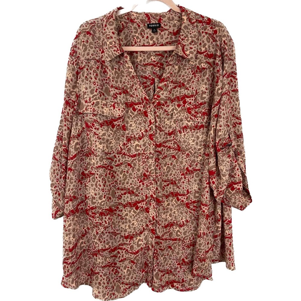 Torrid Women's Size 5 Pink Tan Animal Print Blouse Shirt Top Career Button Down